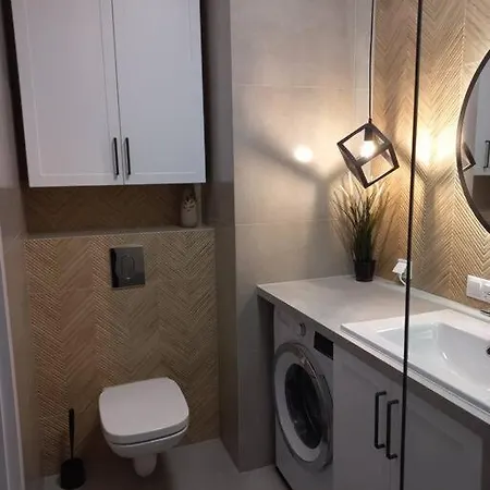 Blisko Morza I Stadionu Polsat Arena *