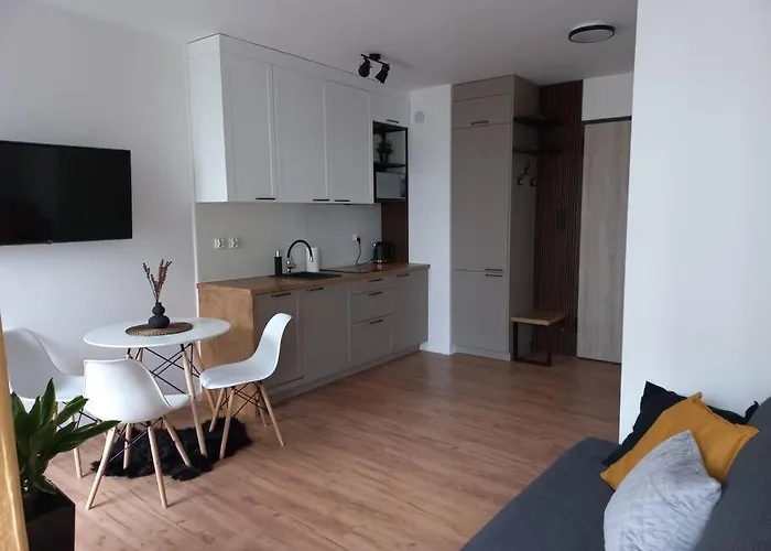 Blisko Morza I Stadionu Polsat Arena *